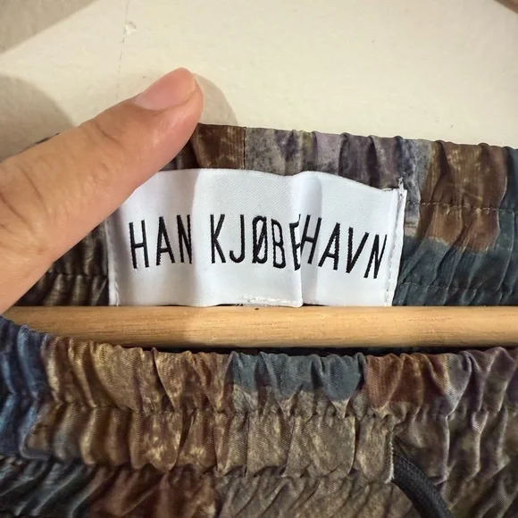HAN KJØBEHAVN Men's Patchwork Print Joggers with Neon Chevron Details
